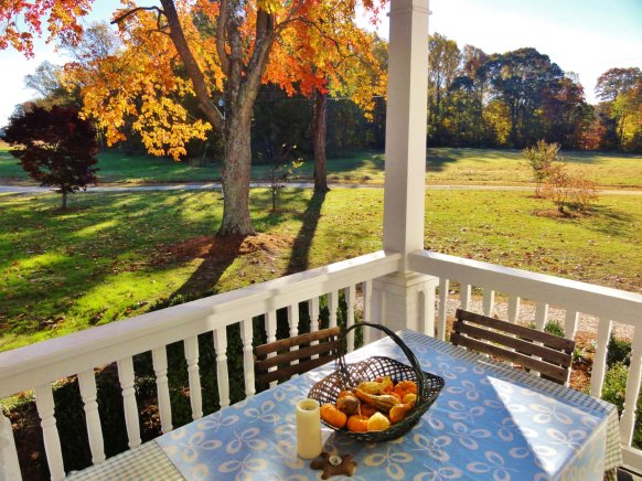 front-porch-gourds-in-autumn