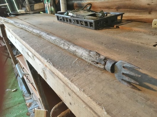 Mahockney Weeding Hoe (1)